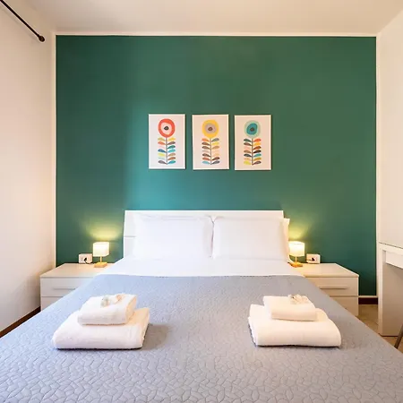 Galvani For 4-5 People Apartament