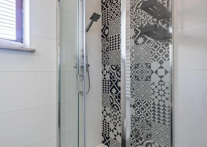 Galvani For 4-5 People Verona