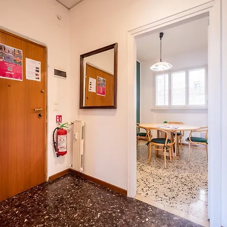 Galvani For 4-5 People Верона