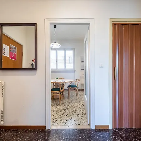 Апартаменты Galvani For 4-5 People Верона